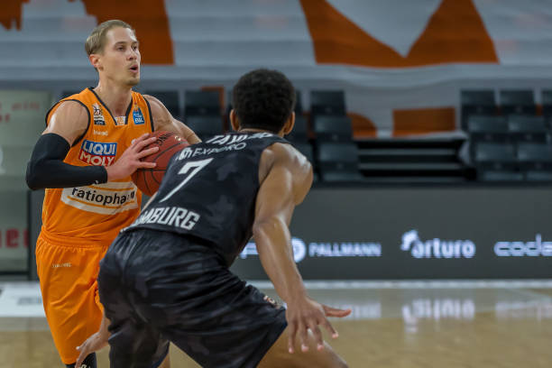 球撕裂防线 球撕裂防线